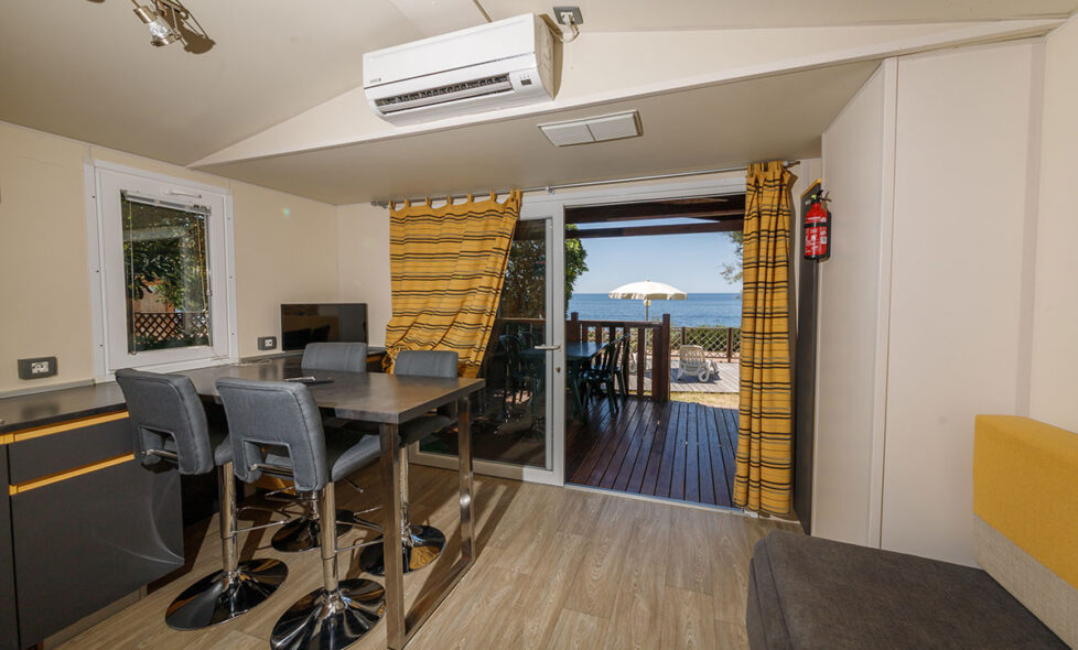 Mobile Home with Sea View