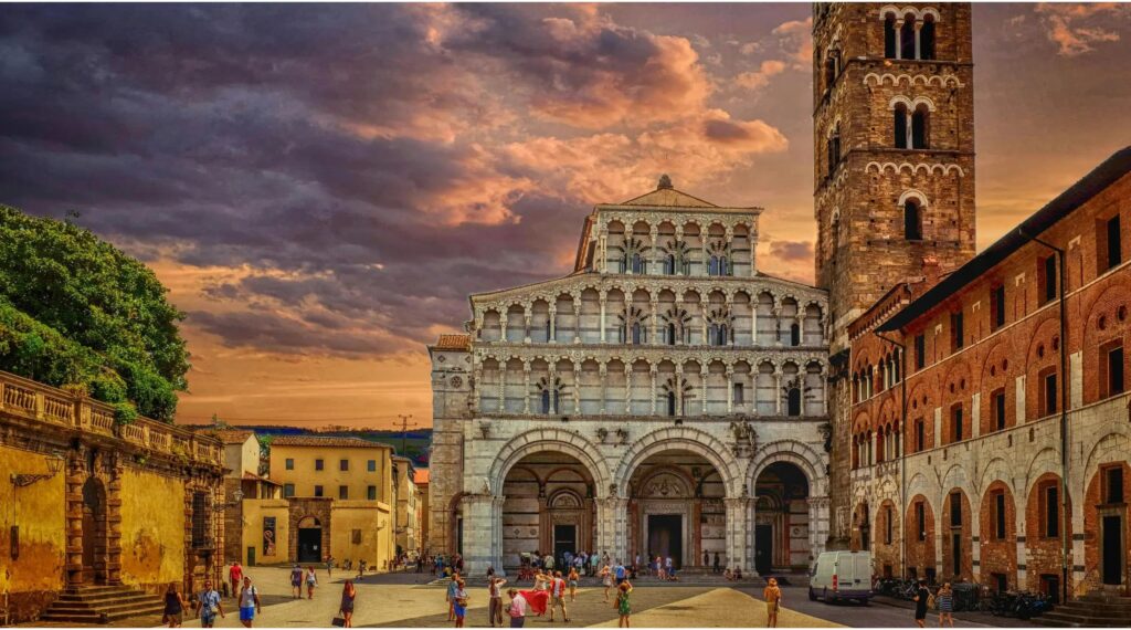 Lucca - borgo toscano (1)